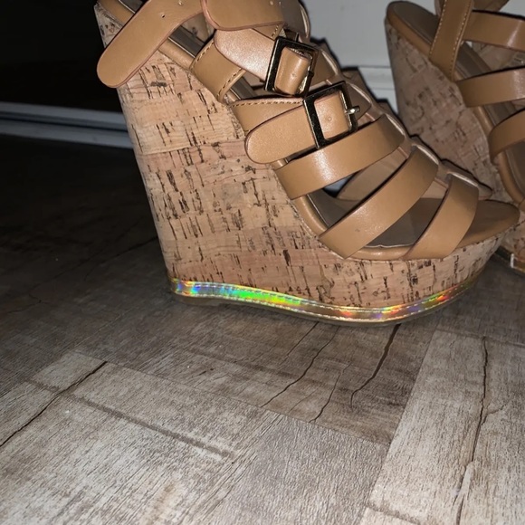 Beautiful - Picture 2 of 7